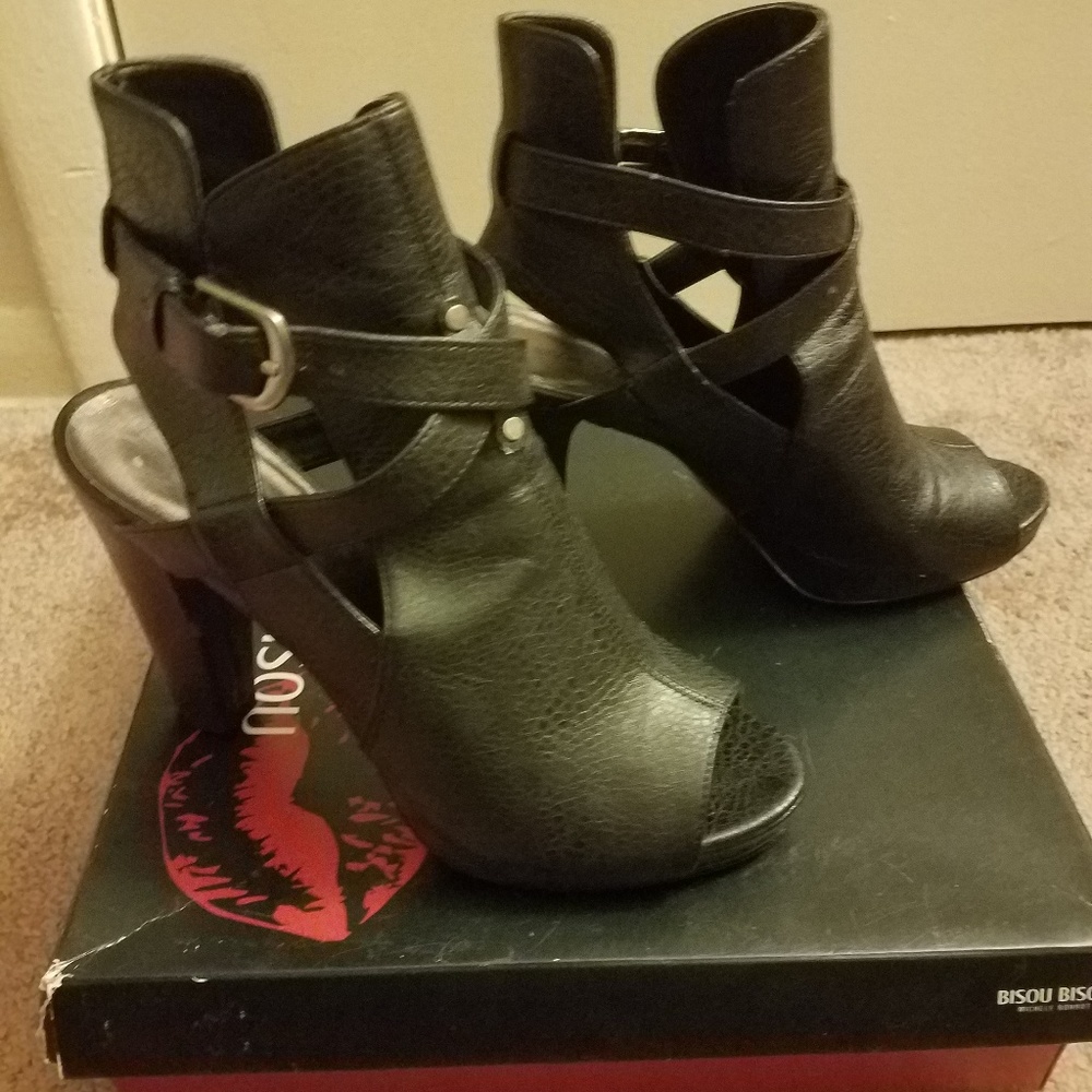 ‼FINAL PRICE‼ For Michele Bohbot Bisou Bisou heels - Picture 1 of 6